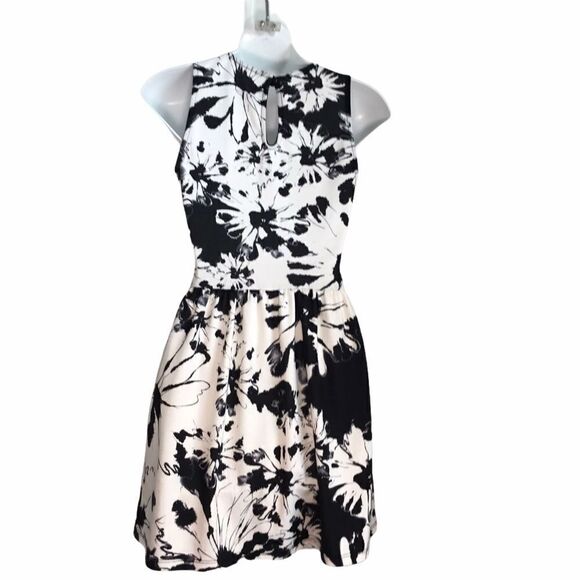 Soprano Floral Abstract Dress Black White Size XS - Picture 8 of 16